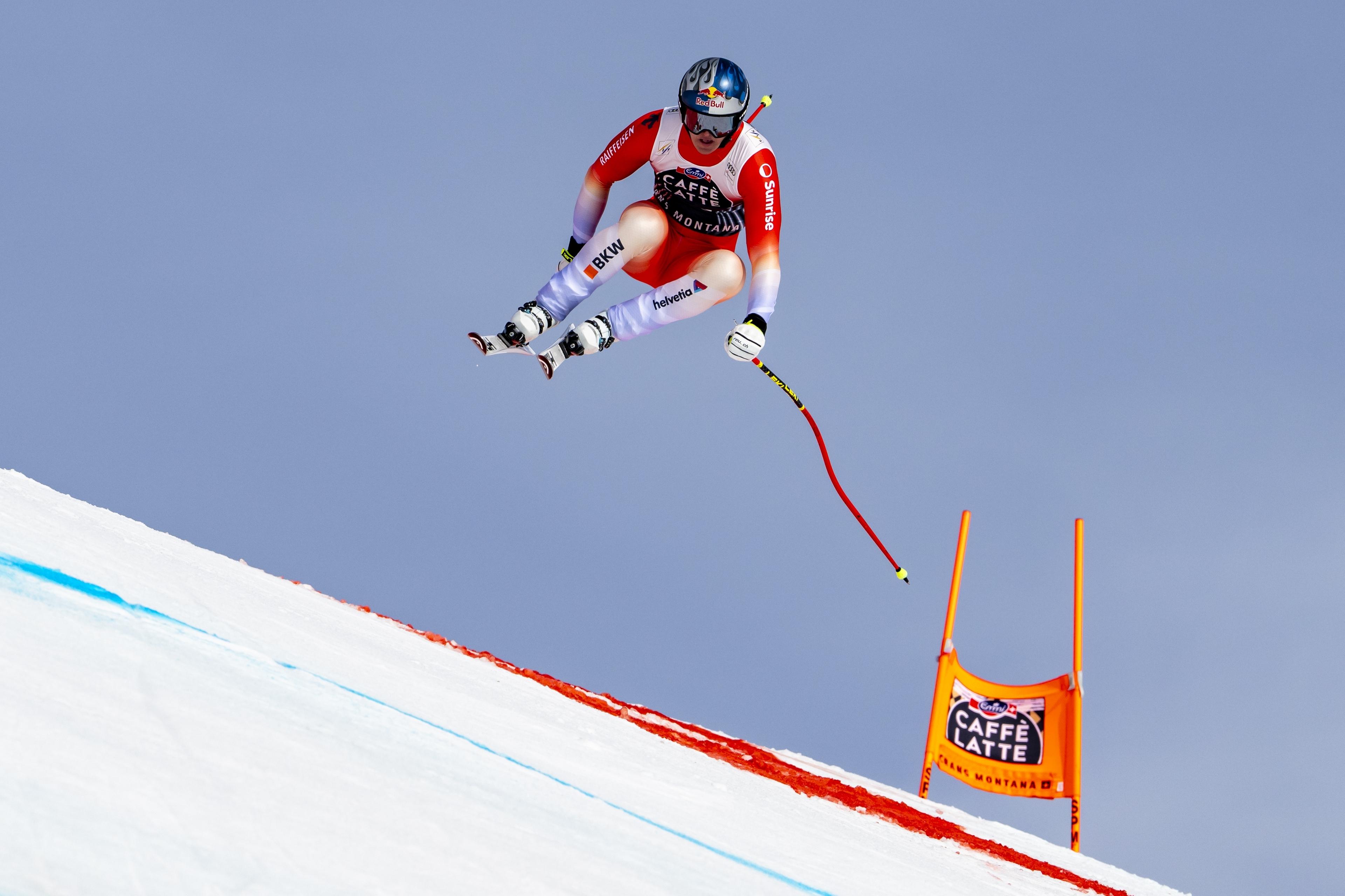 Abfahrt in Crans Montana: Von Allmen schlägt Odermatt