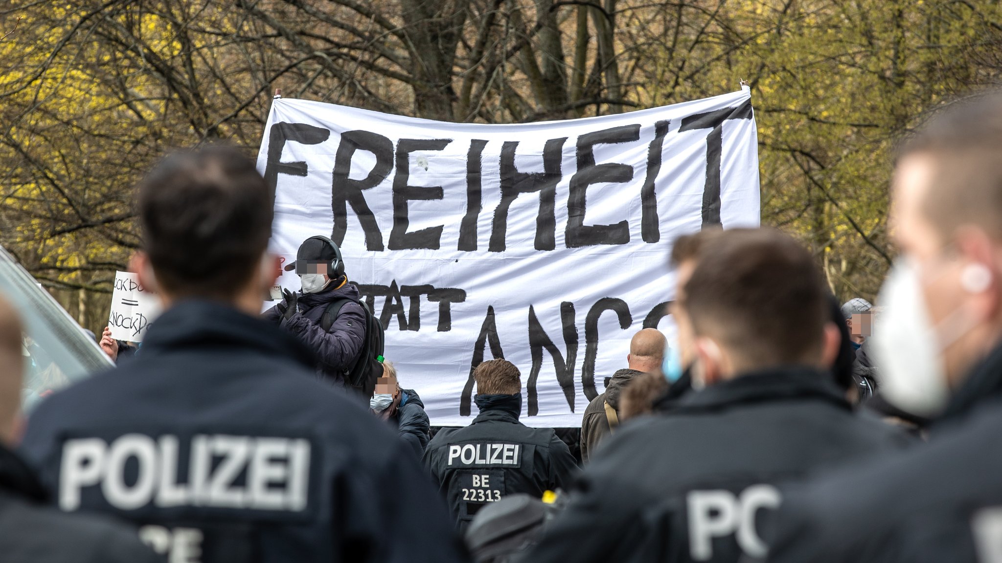 "Querdenker"-Demonstration in Berlin.