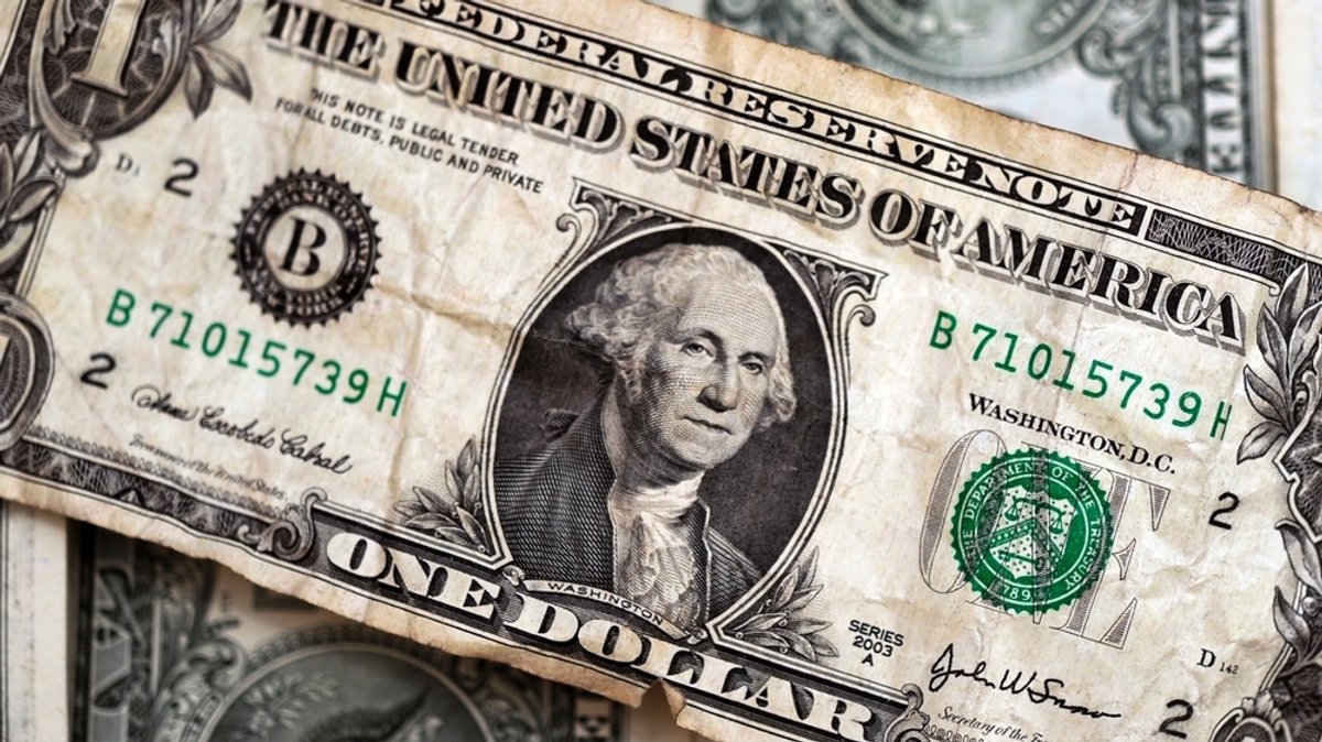Warum ist der Dollar die weltweit wichtigste Währung?