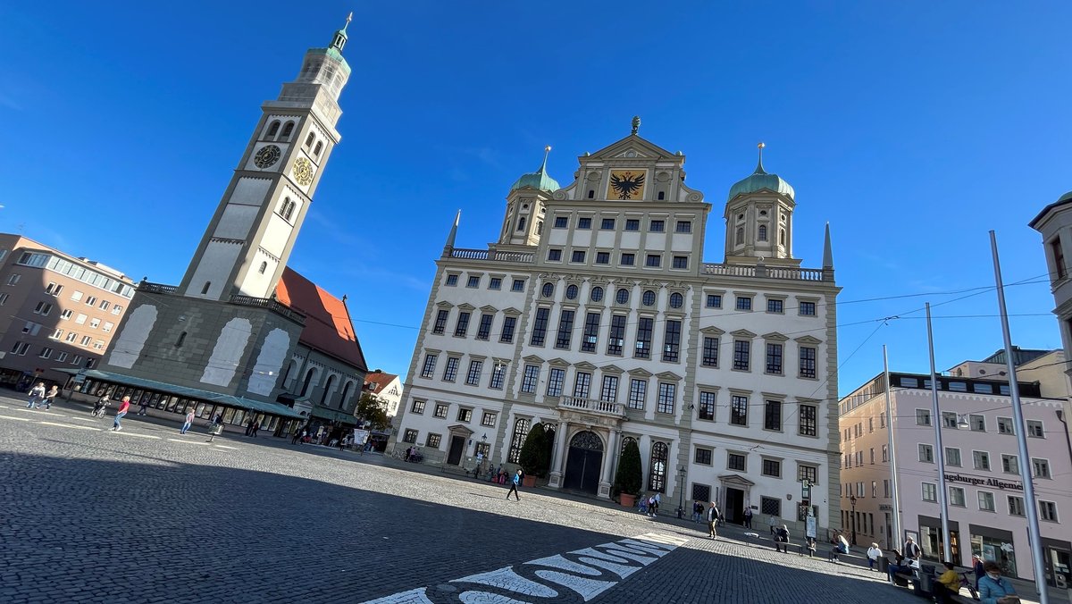 Das Augsburger Rathaus und der Perlachturm