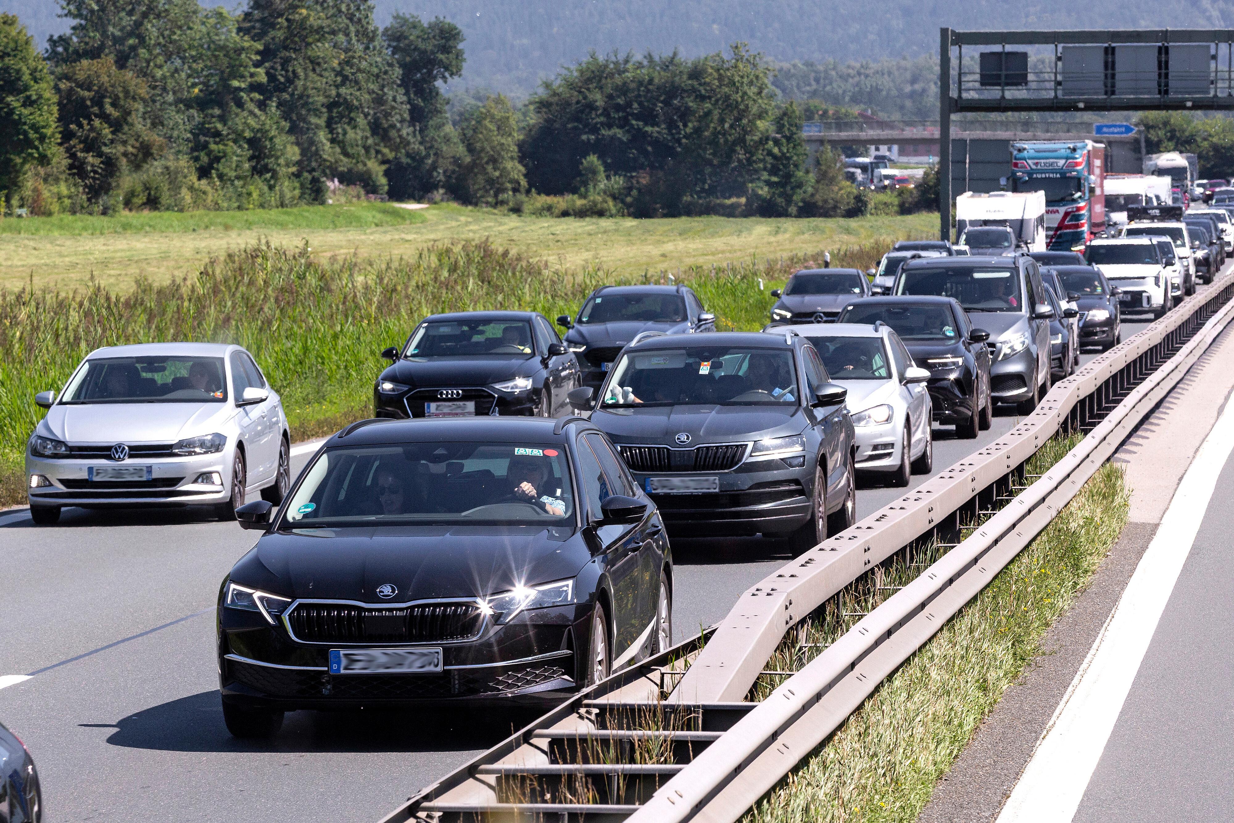 Verkehr, Stau im Reiseverkehr