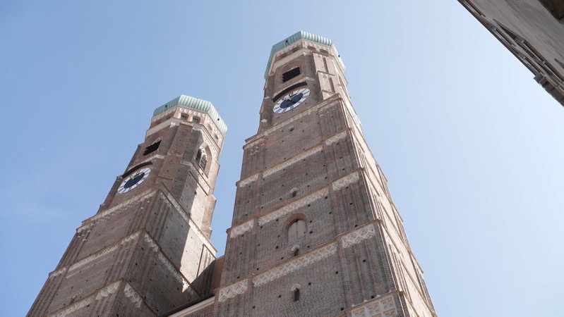  Der 100 Meter hohe Turm des Liebfrauendoms ist wieder für Besucher geöffnet.