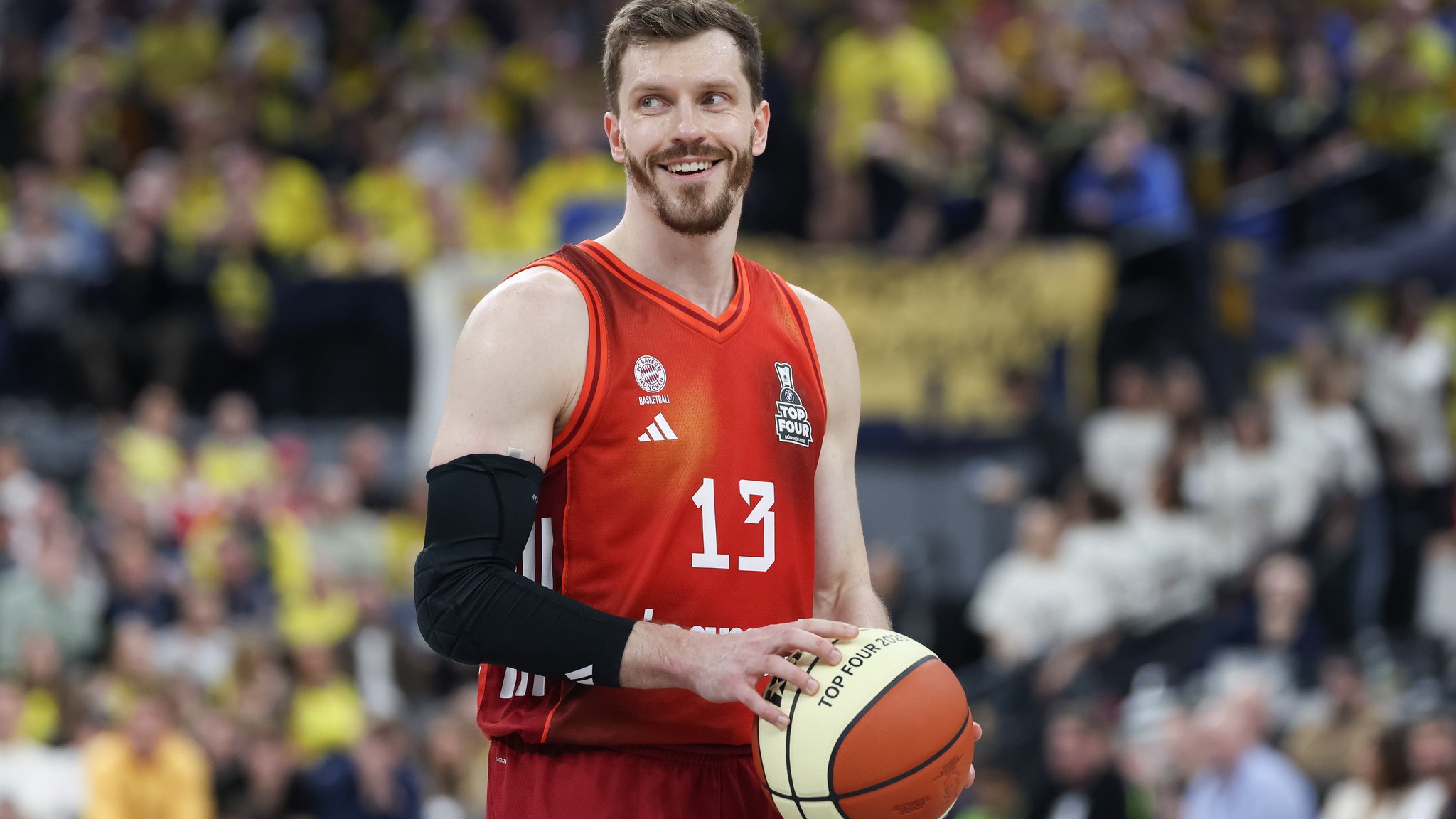 Trotz vieler Interessenten: Obst verlängert beim FC Bayern