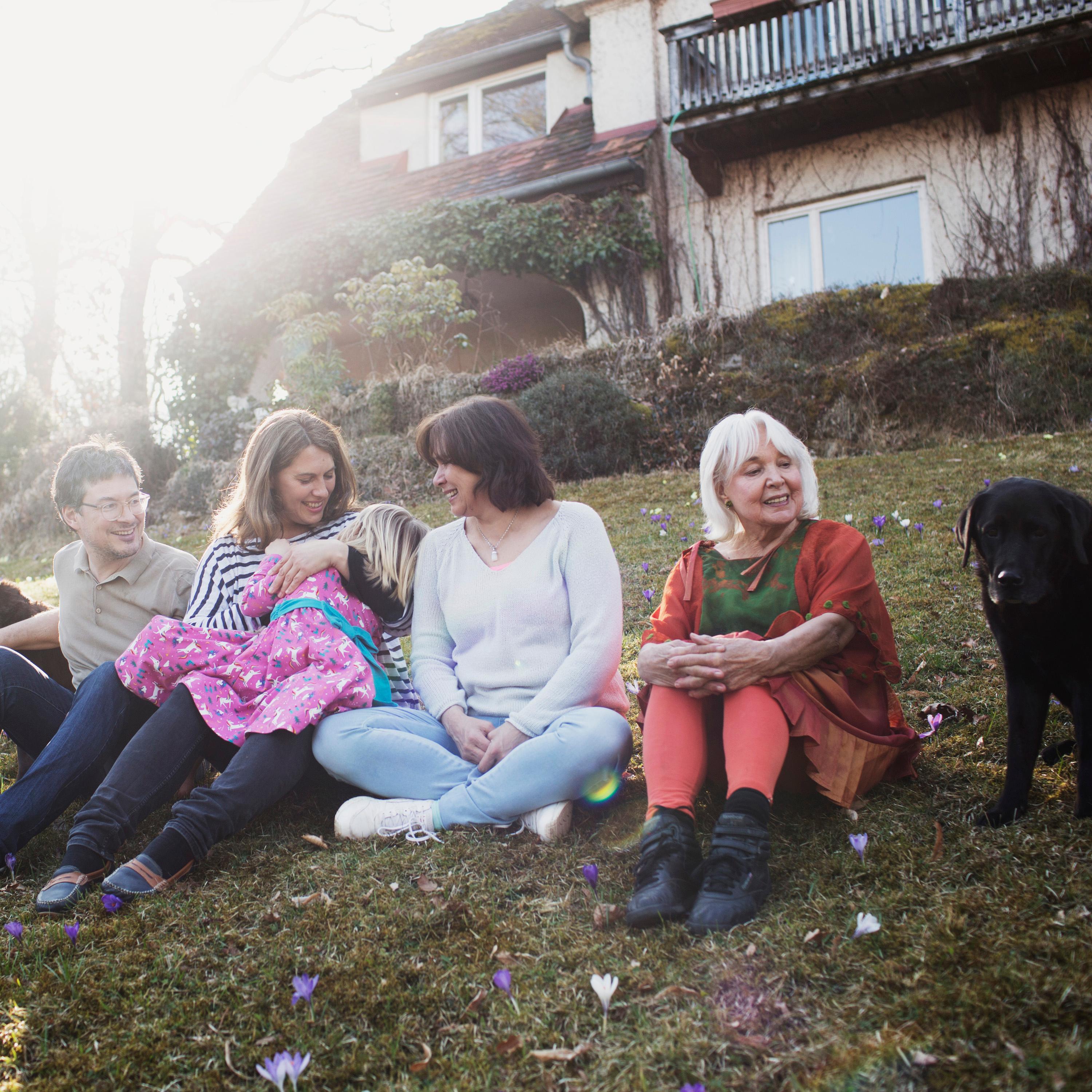 Alle Unter Einem Dach? Das Mehrgenerationenhaus - Eltern Ohne Filter ...