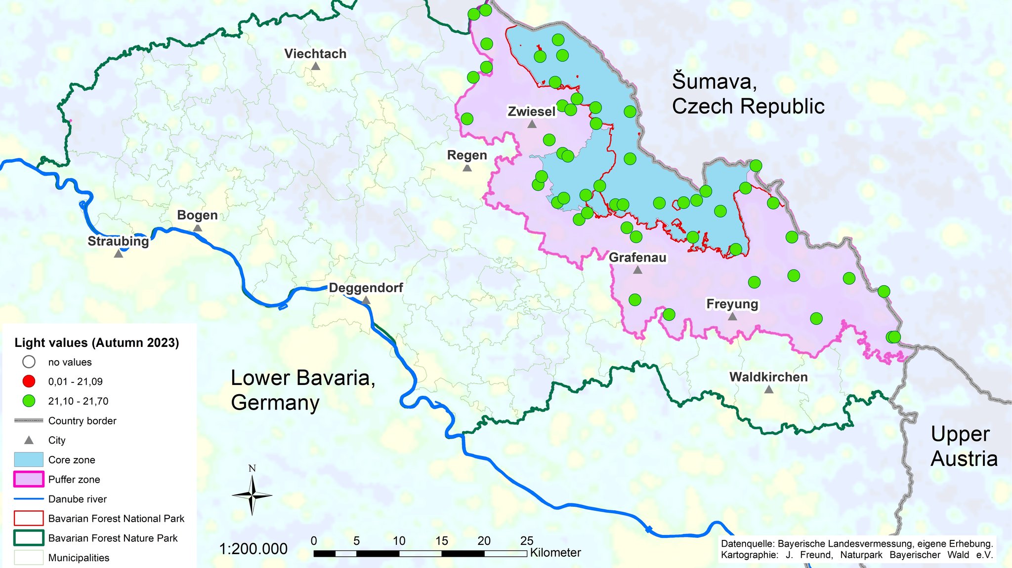 Eine Karte visualisiert, wo der Naturpark Bayerischer Wald Schutzgebiet gegen Lichtverschmutzung werden soll.