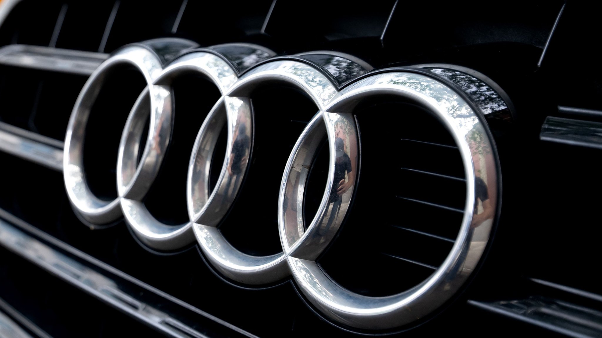 Mehr als zehn Jahre nach bekanntwerden des Diesel-Skandals ist die Justiz in Bayern damit weiter beschäftigt. | Bild: dpa-Bildfunk/Sven Hoppe Mehr als zehn Jahre nach bekanntwerden des Diesel-Skandals ist die Justiz in Bayern damit weiter beschäftigt.