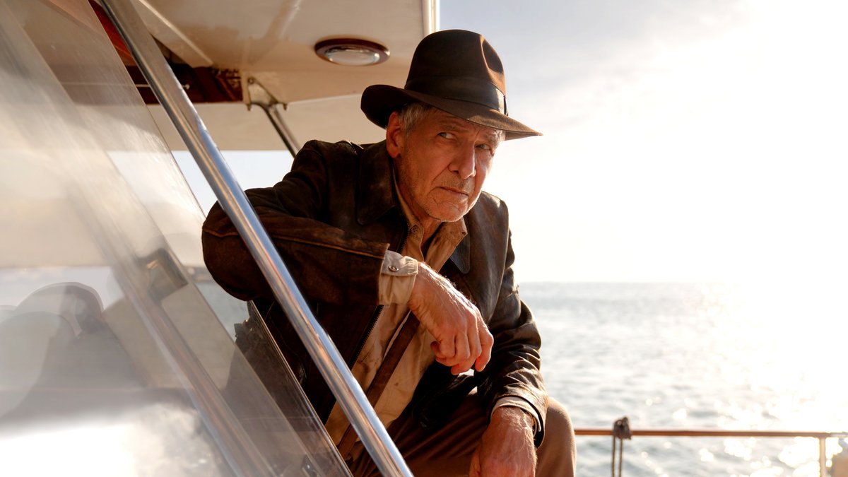 Harrison Ford mit Hut in der Höhe: Szene aus "Indiana Jones und das Rad des Schicksals"