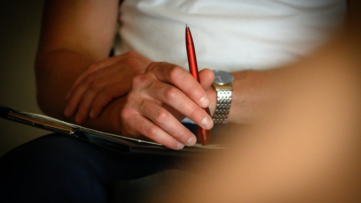 Wie Bayerns Antidiskriminierungsstellen um ihre Zukunft kämpfen