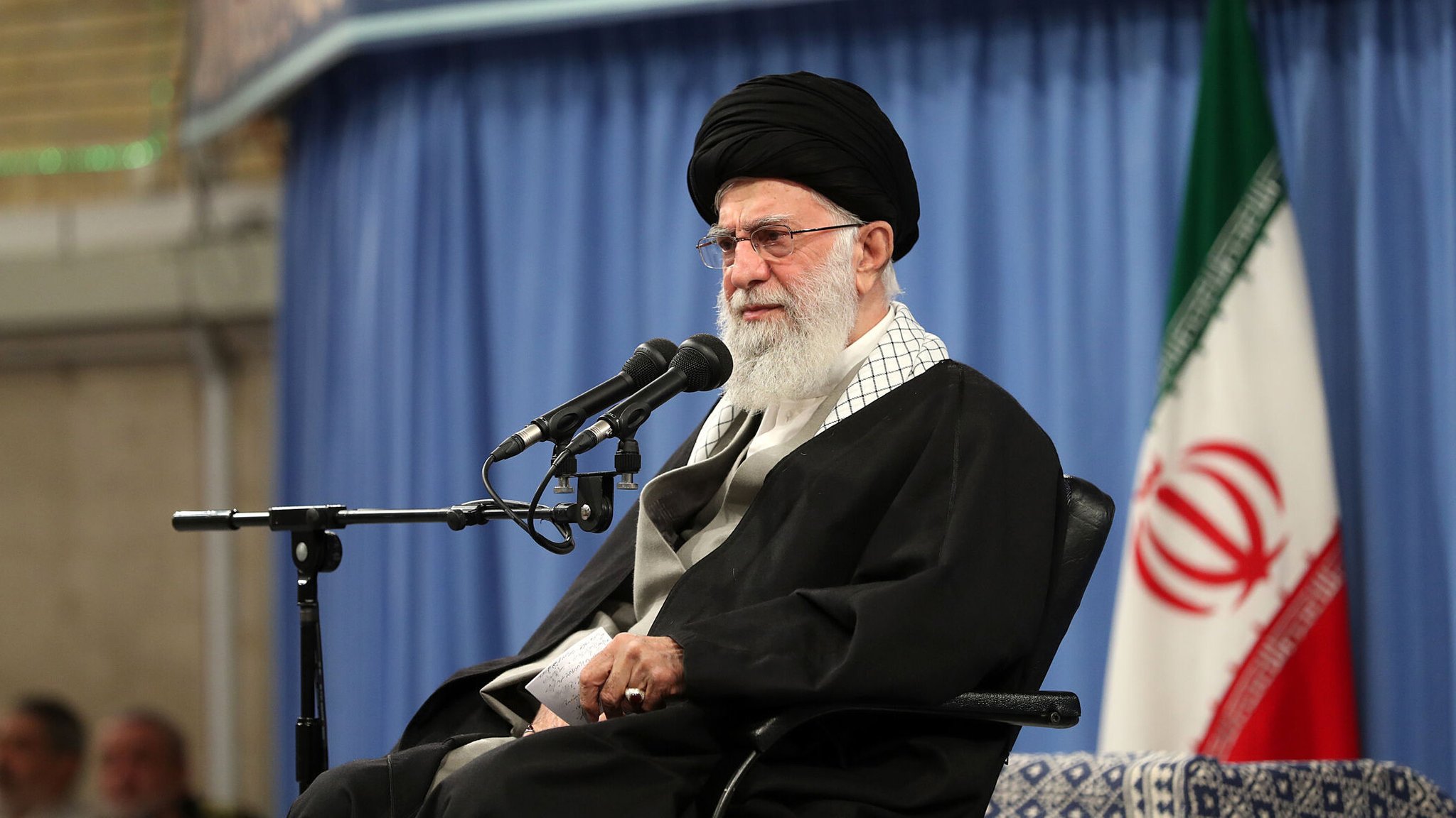 Proteste im Iran: Steht das Regime vor dem Fall?