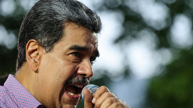 ARCHIV - 13.11.2025, Venezuela, Caracas: Der venezolanische Präsident Nicolas Maduro spricht während einer regierungsfreundlichen Jugendkundgebung. (zu dpa: «Wie der US-Einsatz in Venezuela abgelaufen sein soll») Foto: Jesus Vargas/dpa +++ dpa-Bildfunk +++ | Bild: dpa-Bildfunk/Jesus Vargas ARCHIV - 13.11.2025, Venezuela, Caracas: Der venezolanische Präsident Nicolas Maduro spricht während einer regierungsfreundlichen Jugendkundgebung. (zu dpa: «Wie der US-Einsatz in Venezuela abgelaufen sein soll») Foto: Jesus Vargas/dpa +++ dpa-Bildfunk +++