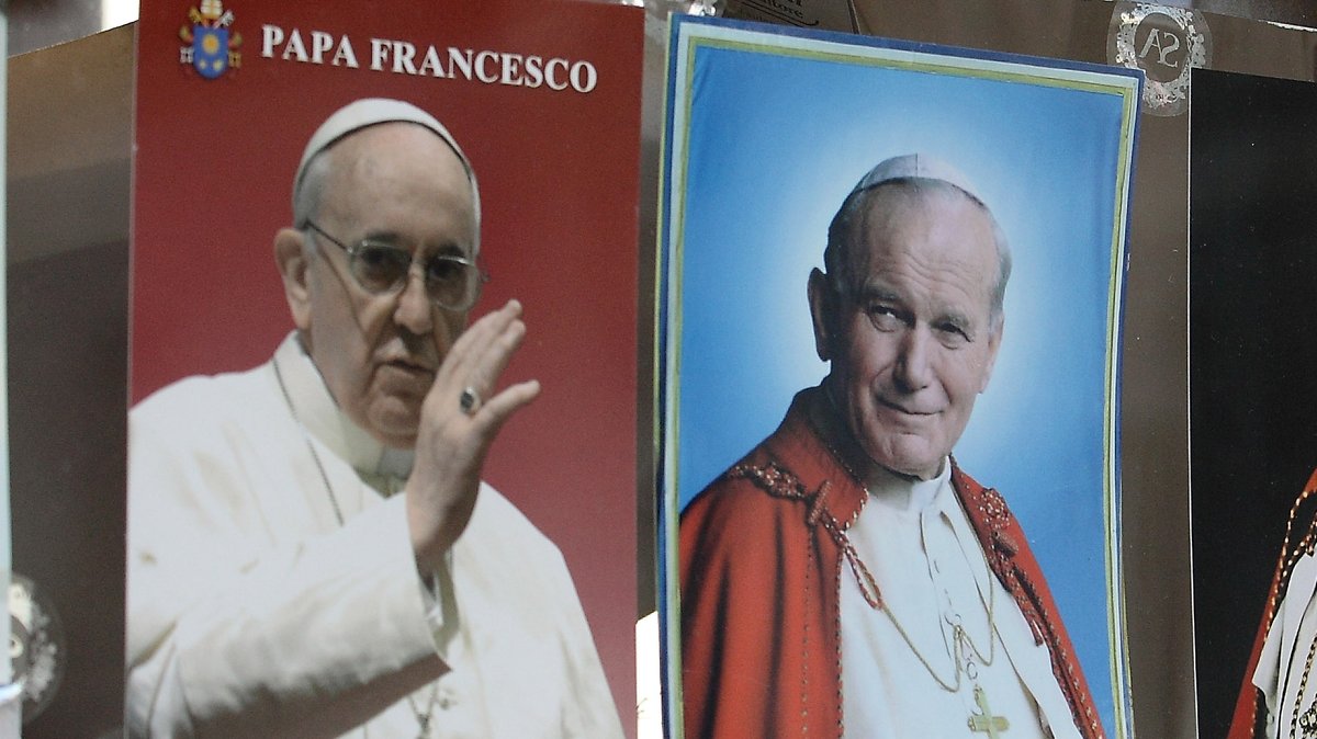 Poster von Papst Franziskus und Papst Johannes Paul II.