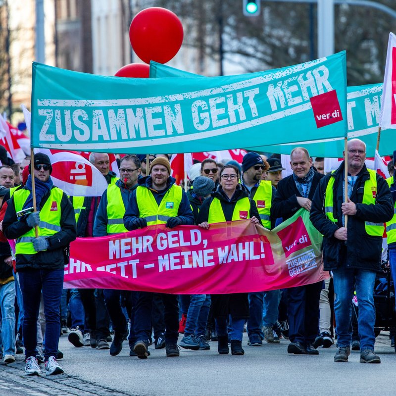 Keine Einigung in Sicht - Tarifverhandlungen für den Öffentlichen Dienst gehen weiter - BR24 Thema des Tages | BR Podcast