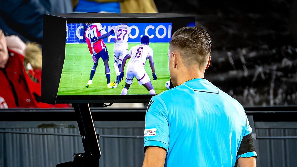 VAR-Eingriff erklärt: Neuerung in der Bundesliga am Wochenende