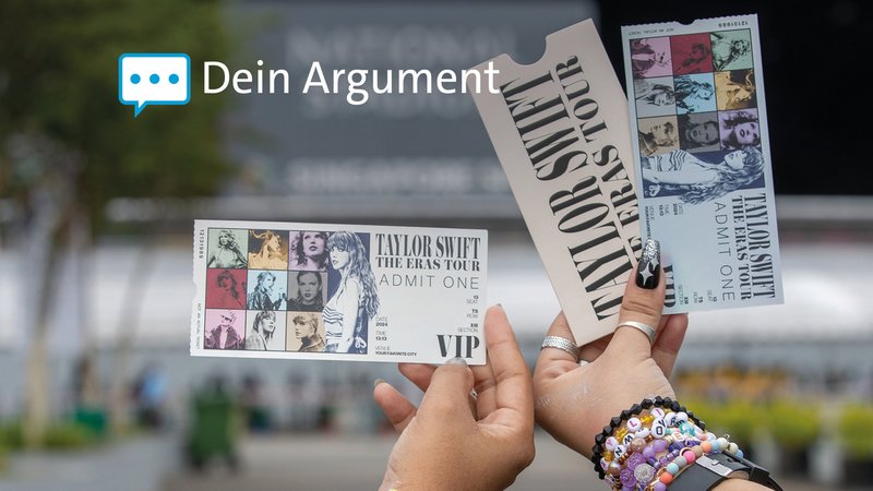 Zwei Hände halten Tickets für ein Konzert von Taylor Swift. | Bild: picture alliance / Newscom | Alan Siu Mui Lun Zwei Hände halten Tickets für ein Konzert von Taylor Swift.