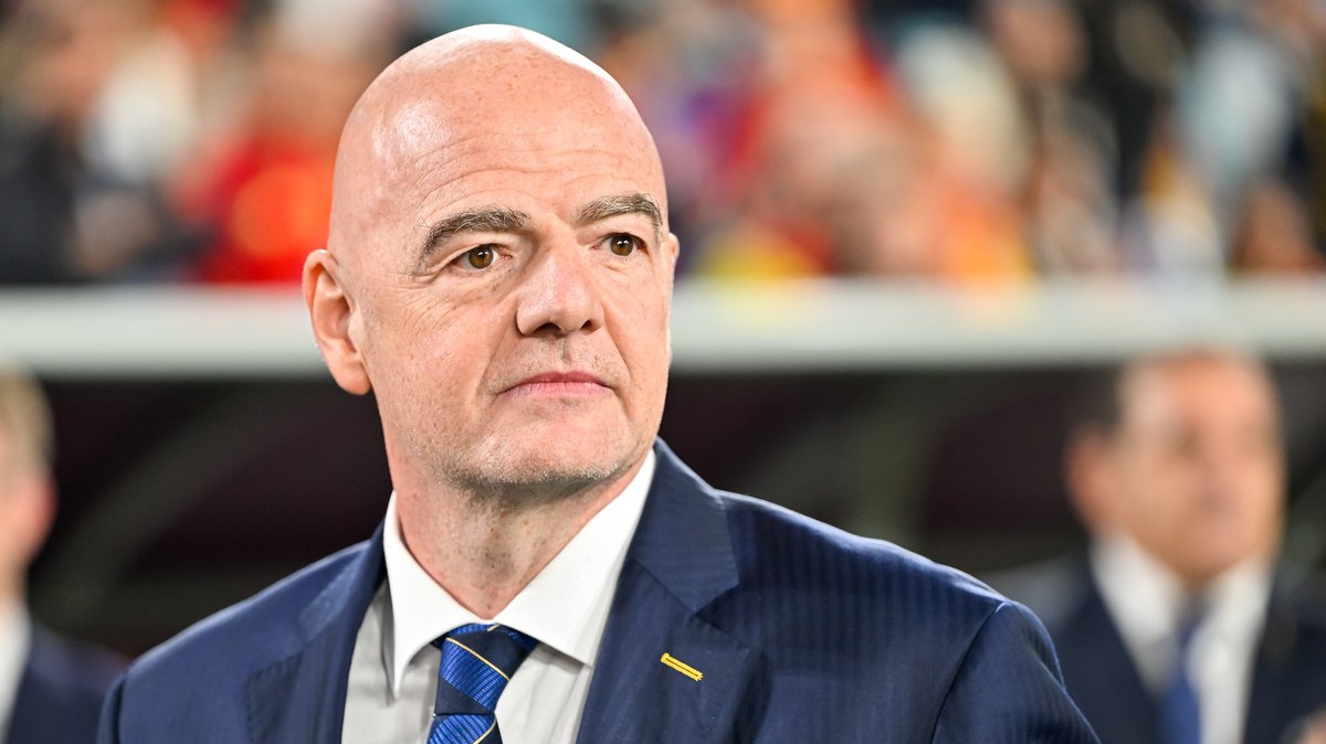 FIFA-Chef zum Kuss-Skandal: "Hätte niemals passieren dürfen"