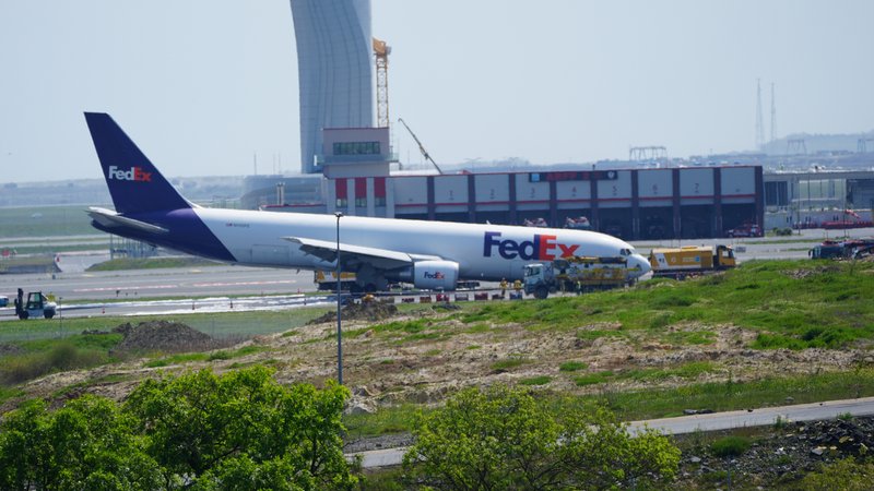 Die Boeing-Maschine nach der Bauchlandung in Istanbul