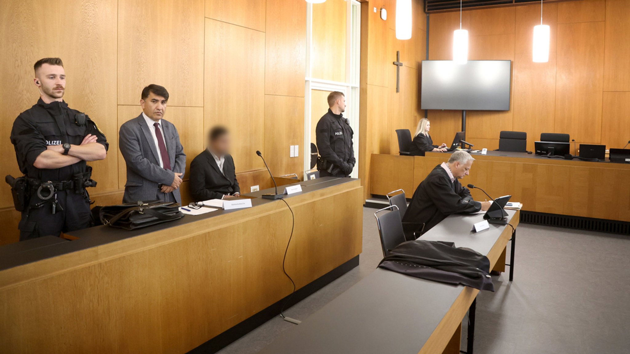 Sitzungssaal am Landgericht Aschaffenburg vor Prozessbeginn