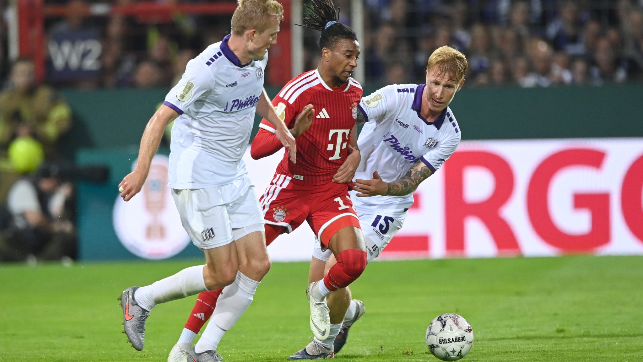FC Bayern müht sich in Osnabrück in die zweite Pokalrunde