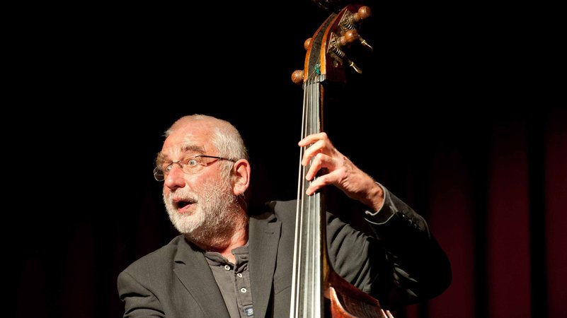 Han's Klaffl: 2011 war er zu Gast bei "Eins zu Eins. Der Talk". | Bild: picture alliance / SZ Photo | Christian Endt Han's Klaffl: 2011 war er zu Gast bei "Eins zu Eins. Der Talk".