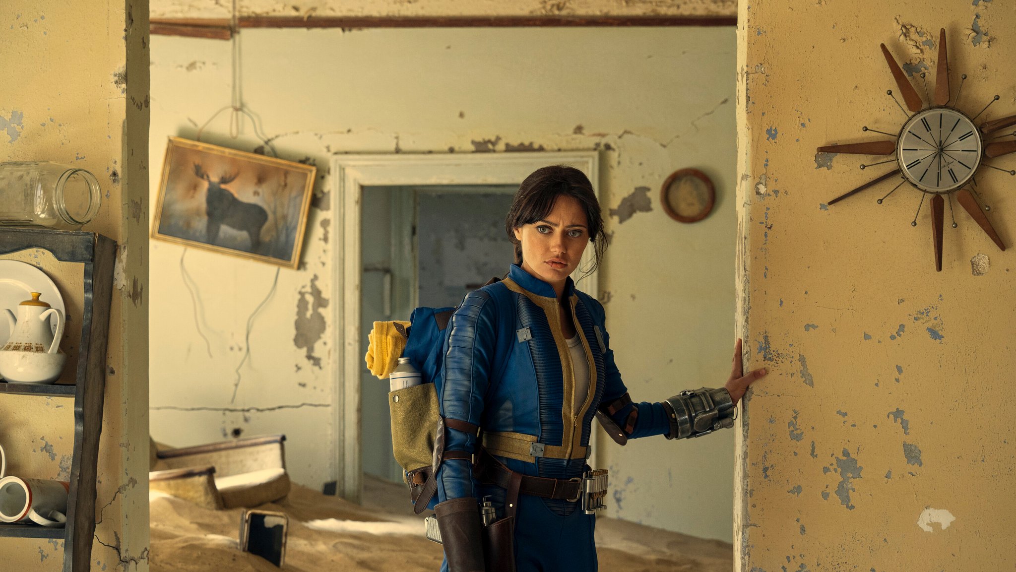 Außerhalb des Schutzbunkers noch ein bisschen verloren: Lucy McLean (Ella Purnell) in "Fallout".