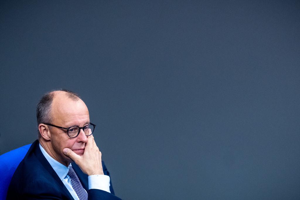 Kanzler Friedrich Merz während einer Bundestagsdebatte im Bundestag. (Archivbild)