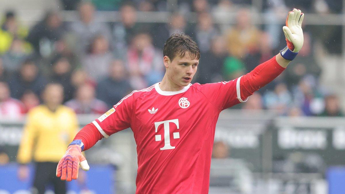 FC Bayern mit Hunger und Urbig gegen den Pokalfluch