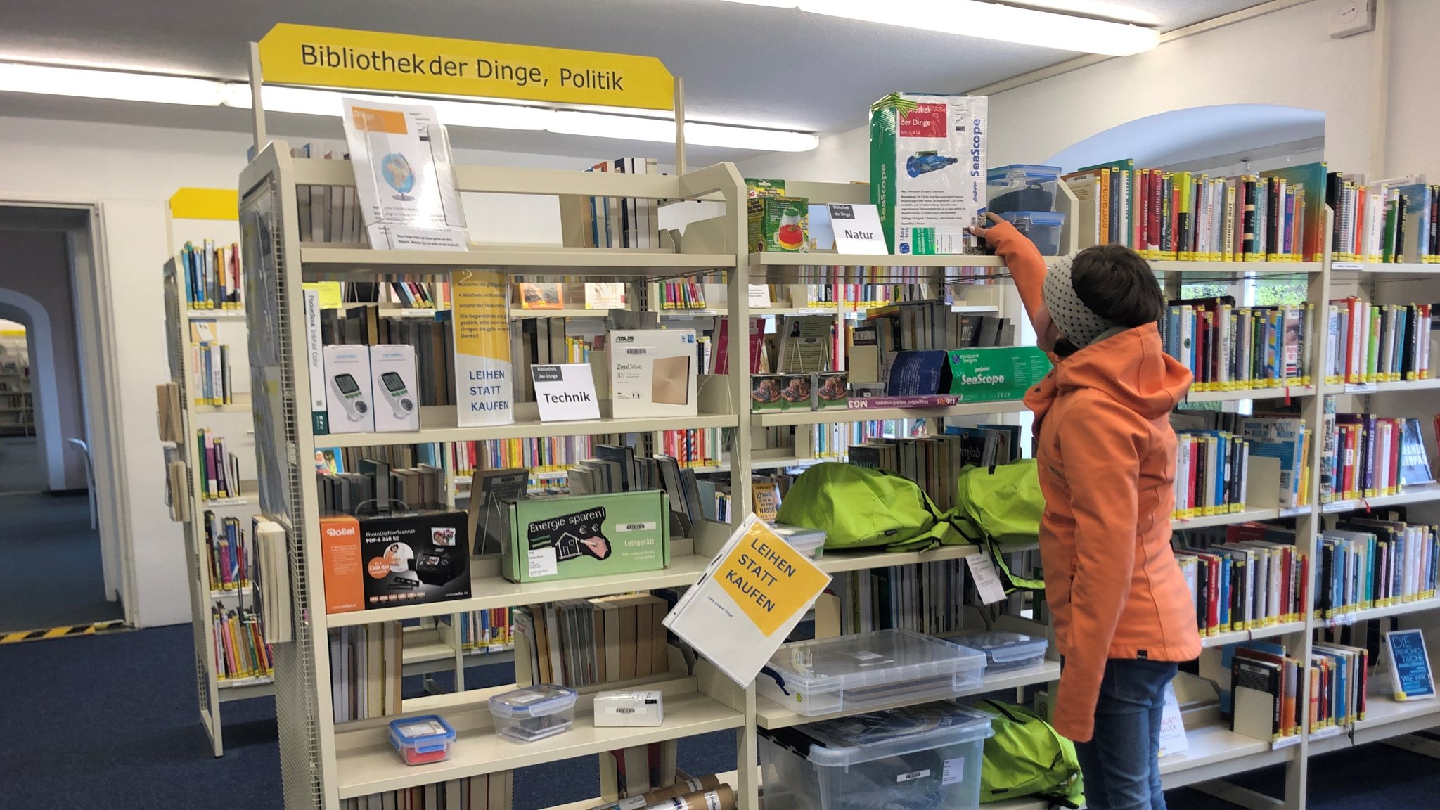 Hier gibt es nicht nur Bücher - die "Bibliothek der Dinge" in Kempten