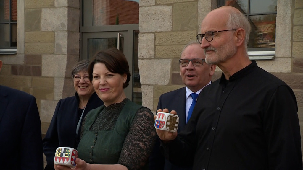 Der Frankenwürfel gilt als höchste fränkische Ehrung. | Bild: Bayerischer Rundfunk 2022 Der Frankenwürfel gilt als höchste fränkische Ehrung.