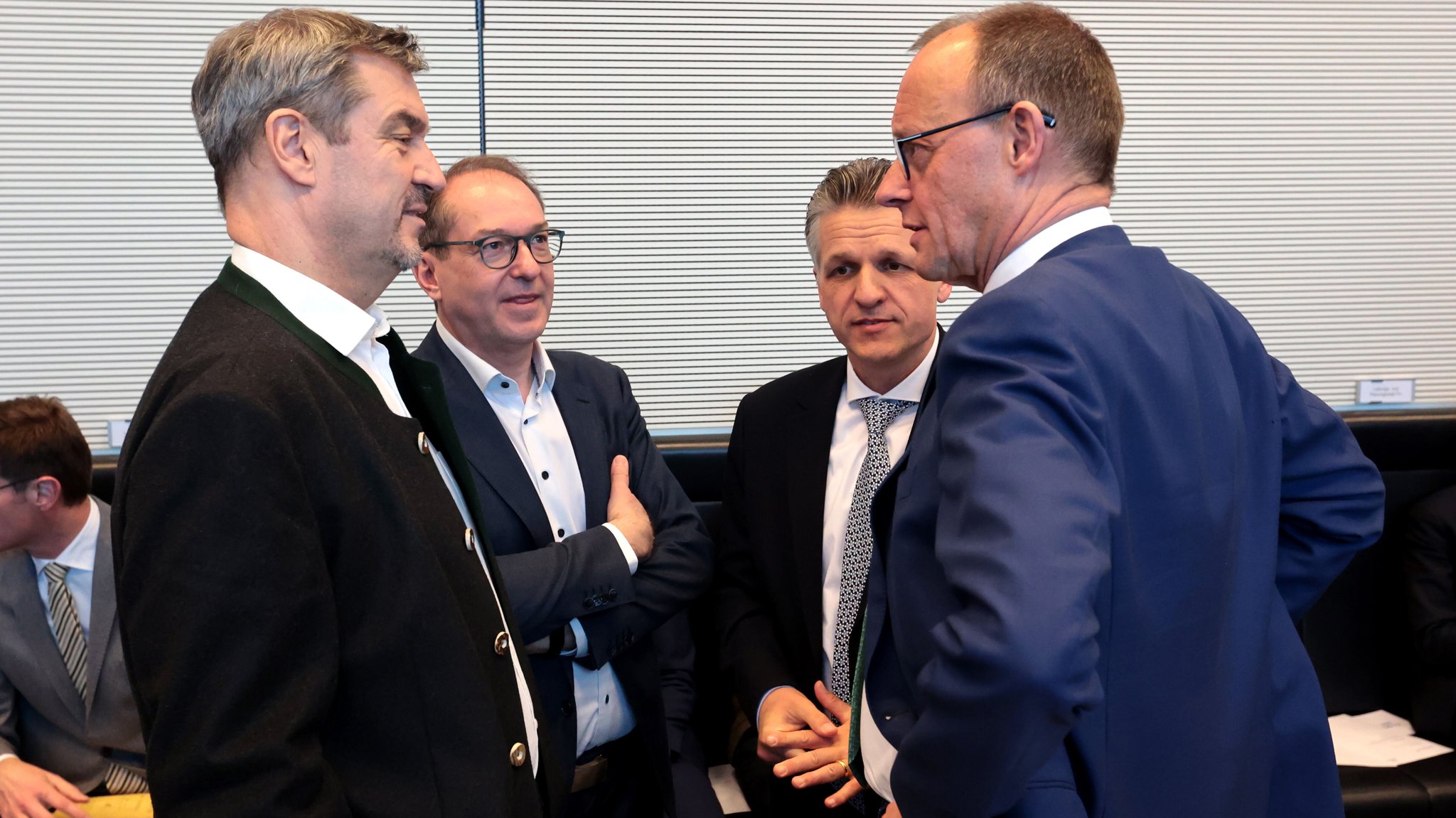 CSU-Chef Markus Söder, CSU-Landesgruppenchef Alexander Dobrindt, der CDU-Politiker Thorsten Frei und CDU-Chef Friedrich Merz