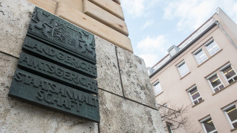 Das Landgericht in Regensburg. | Bild: dpa-Bildfunk/Armin Weigel Das Landgericht in Regensburg.