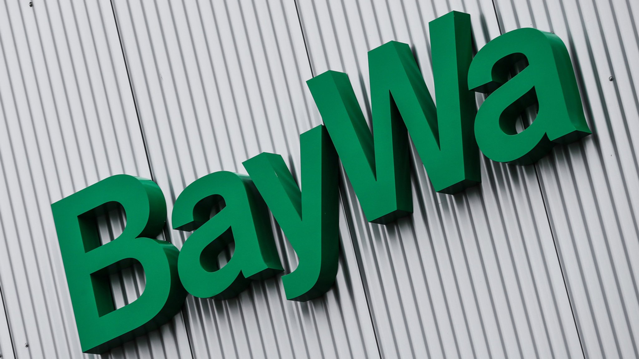 Im Sommer geriet die BayWa in finanzielle Schwierigkeiten. Die Unternehmensberatung Roland Berger erarbeitete daraufhin ein Sanierungsgutachten. | Bild: dpa-Bildfunk/David-Wolfgang Ebener Im Sommer geriet die BayWa in finanzielle Schwierigkeiten. Die Unternehmensberatung Roland Berger erarbeitete daraufhin ein Sanierungsgutachten.