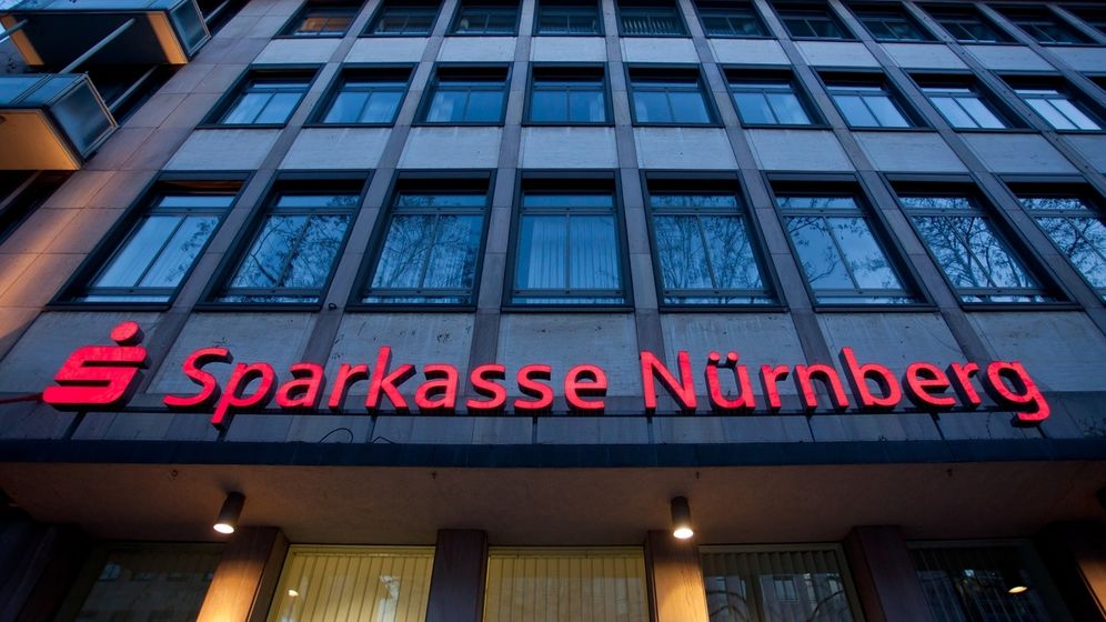 Sparkasse Nürnberg  | Bild:picture-alliance/dpa/Daniel Karmann