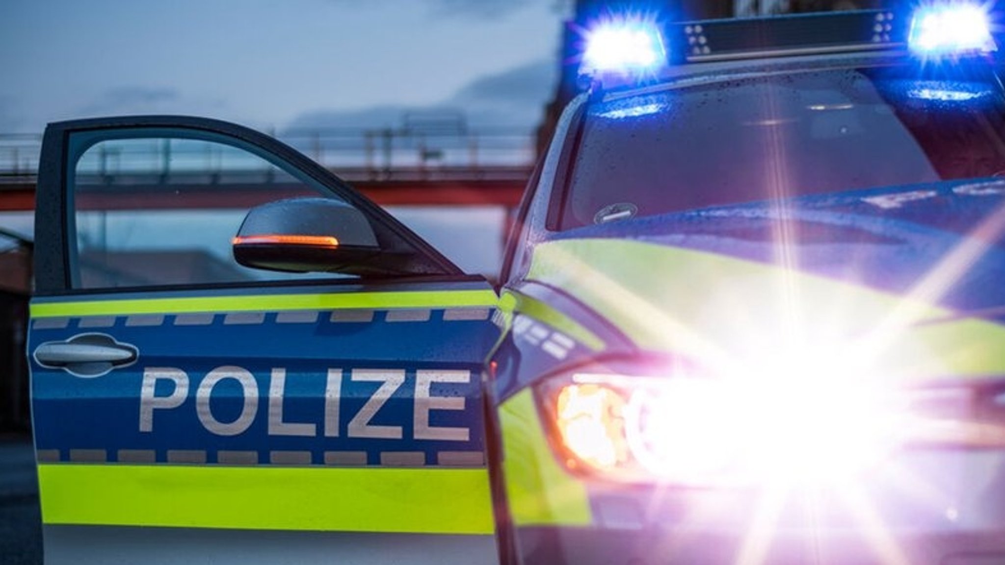 Ein Symbolfoto für ein Polizei-Auto