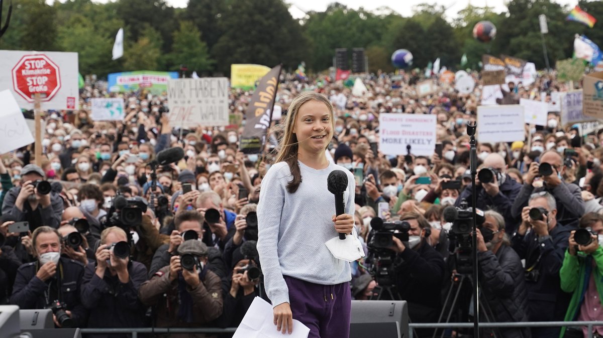 24.09.21: Die schwedische Klimaschutz-Aktivistin Greta Thunberg spricht bei einer Demonstration von "Fridays for Future" vor dem Bundestag.