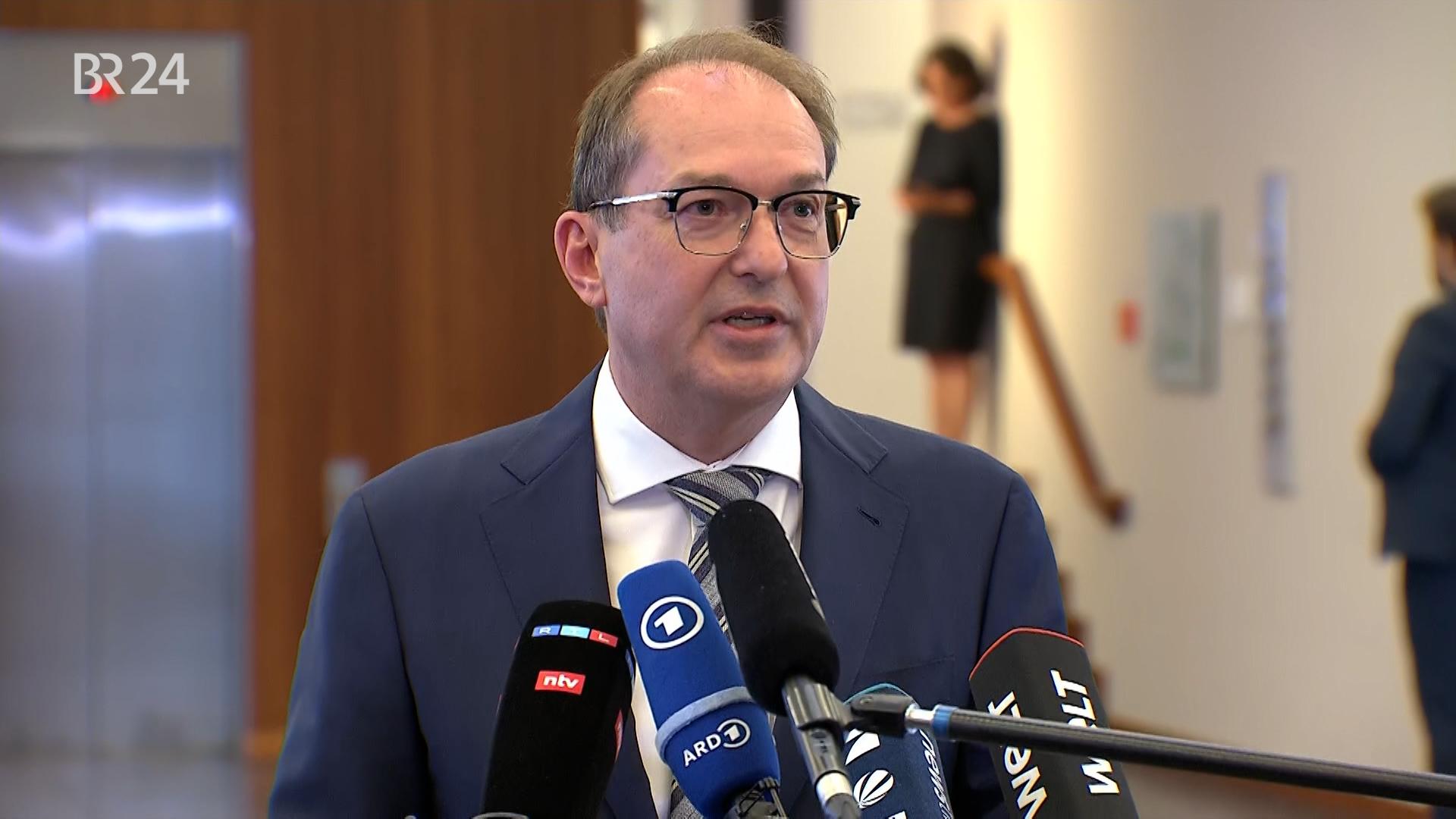 Bundesinnenminister Alexander Dobrindt (CSU)