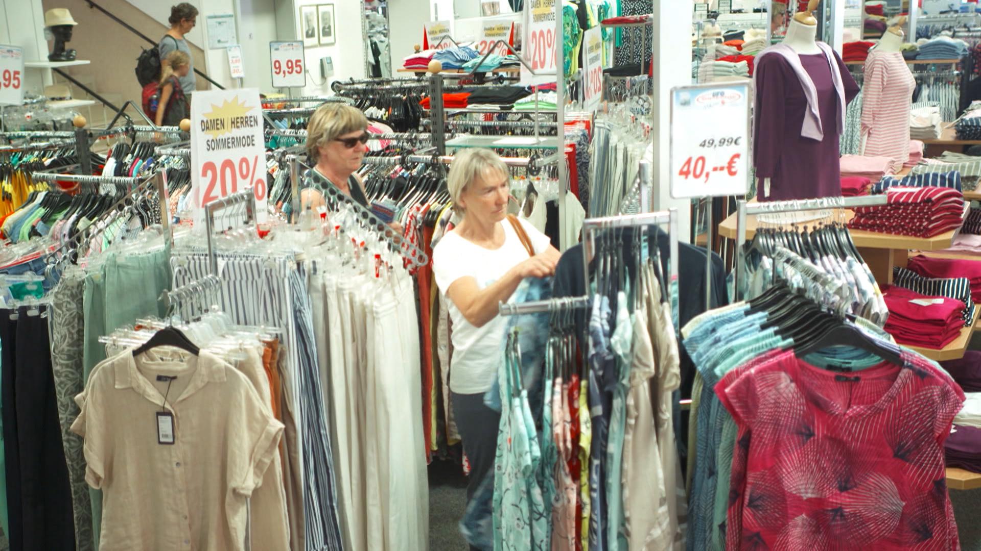 Mindestlohn soll in zwei Schritten auf 14,60 Euro steigen