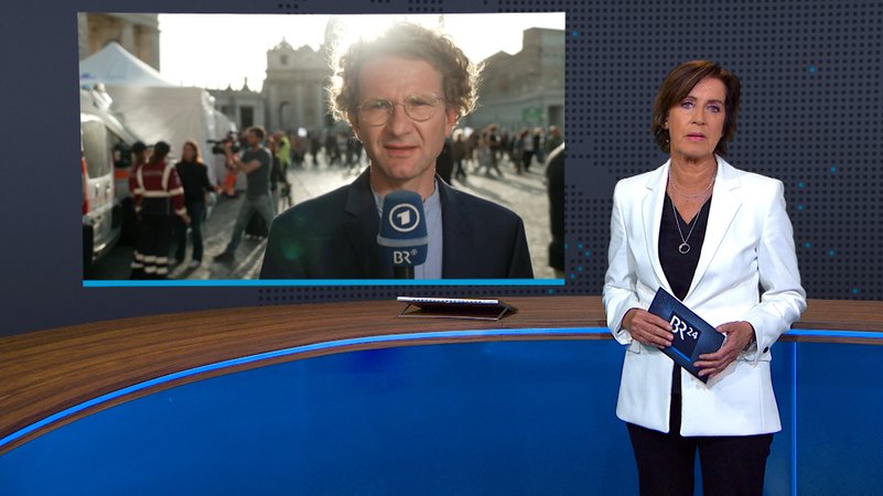 Wie ist die Atmosphäre in Rom? BR-Korrespondent Martin Zöller berichtet aus Rom vom Petersplatz. | Bild: BR Wie ist die Atmosphäre in Rom? BR-Korrespondent Martin Zöller berichtet aus Rom vom Petersplatz.