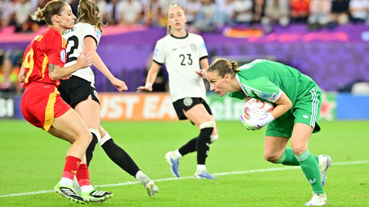 Pfosten, Latte: DFB-Frauen ärgert Final-Hinspiel gegen Spanien