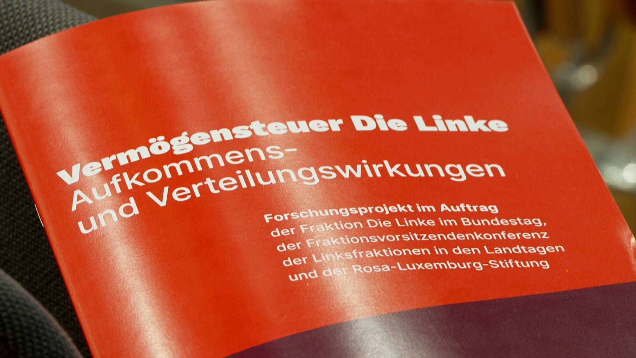 Eine Vermögenssteuer gab es bereits. Doch das BVerfG kritisierte 1995 die Bewertungsmethoden und verlangte Korrekturen. | Bild: Bayerischer Rundfunk 2026 Eine Vermögenssteuer gab es bereits. Doch das BVerfG kritisierte 1995 die Bewertungsmethoden und verlangte Korrekturen.