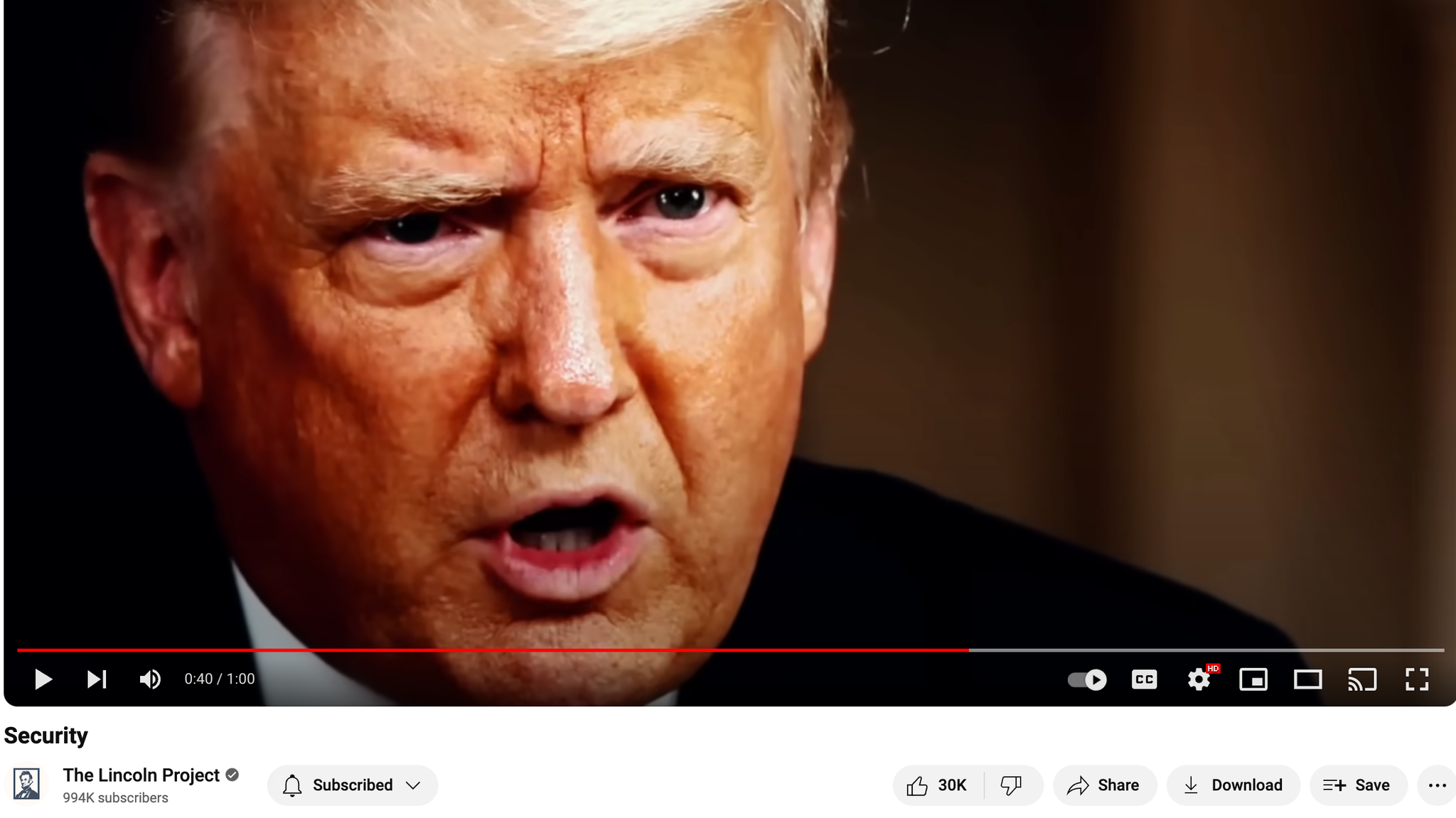 Wenn Donald Trump wütend ist, gibt es für den ehemaligen US-Präsidenten kein Halten mehr. Er greift zum Handy und postet wütende Ergüsse im Internet. Vor allem die Videos eines YouTube-Kanals bringen ihn regelmäßig zur Weißglut.