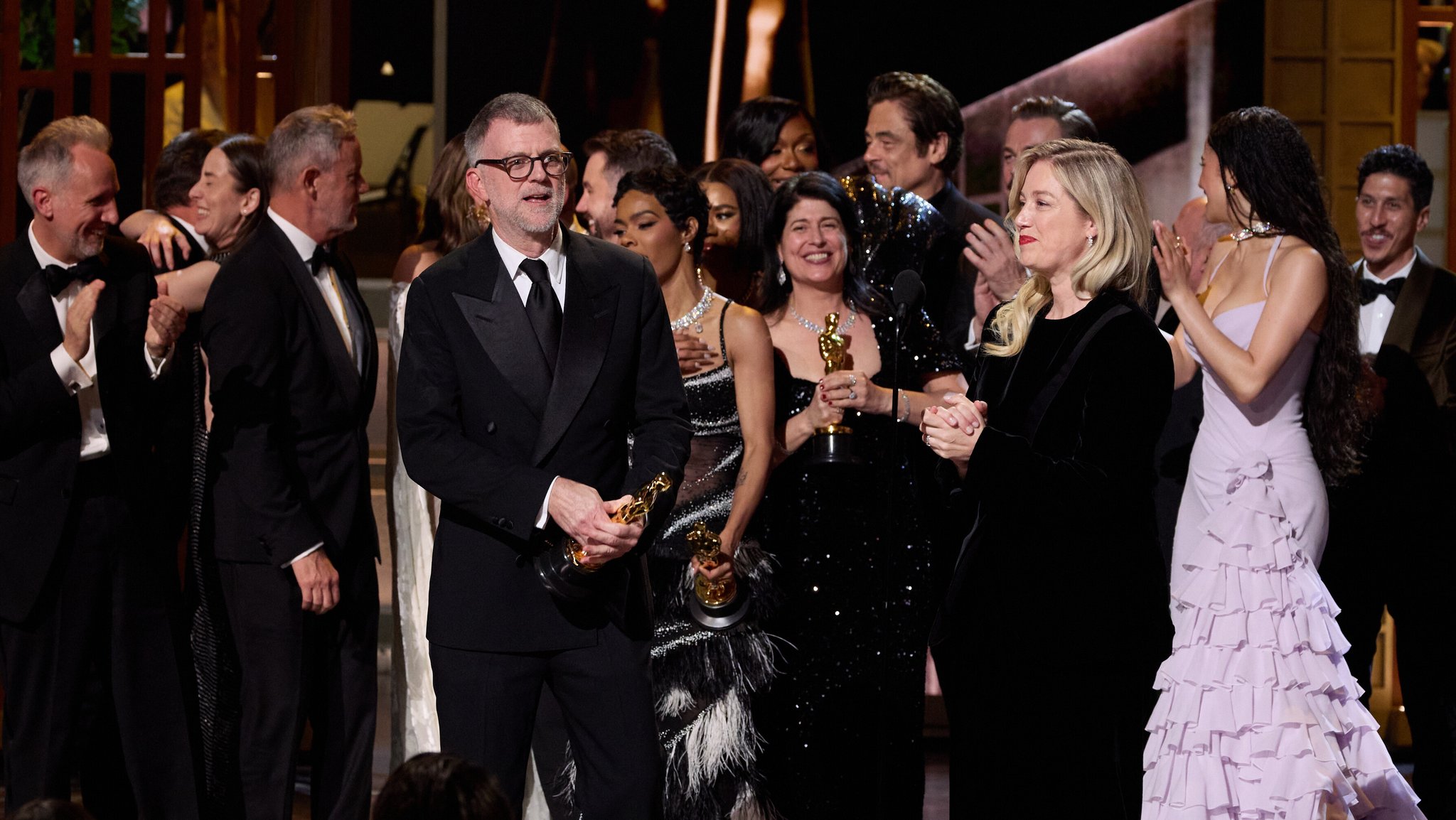 Paul Thomas Anderson und seine Filmkollegen auf der Bühne