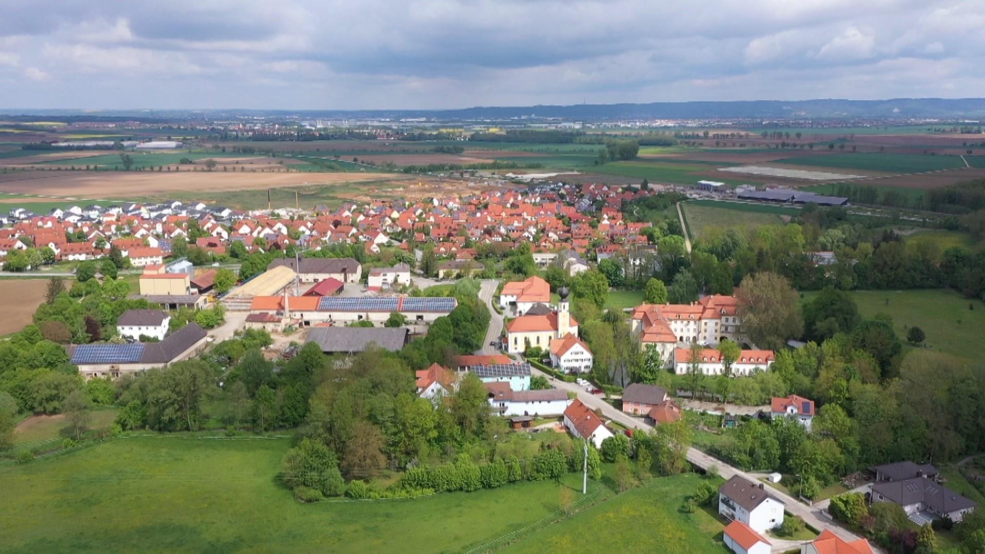 Das "doppelte Dorf"- Köfering Und Die Folgen Der Stadtflucht | BR24