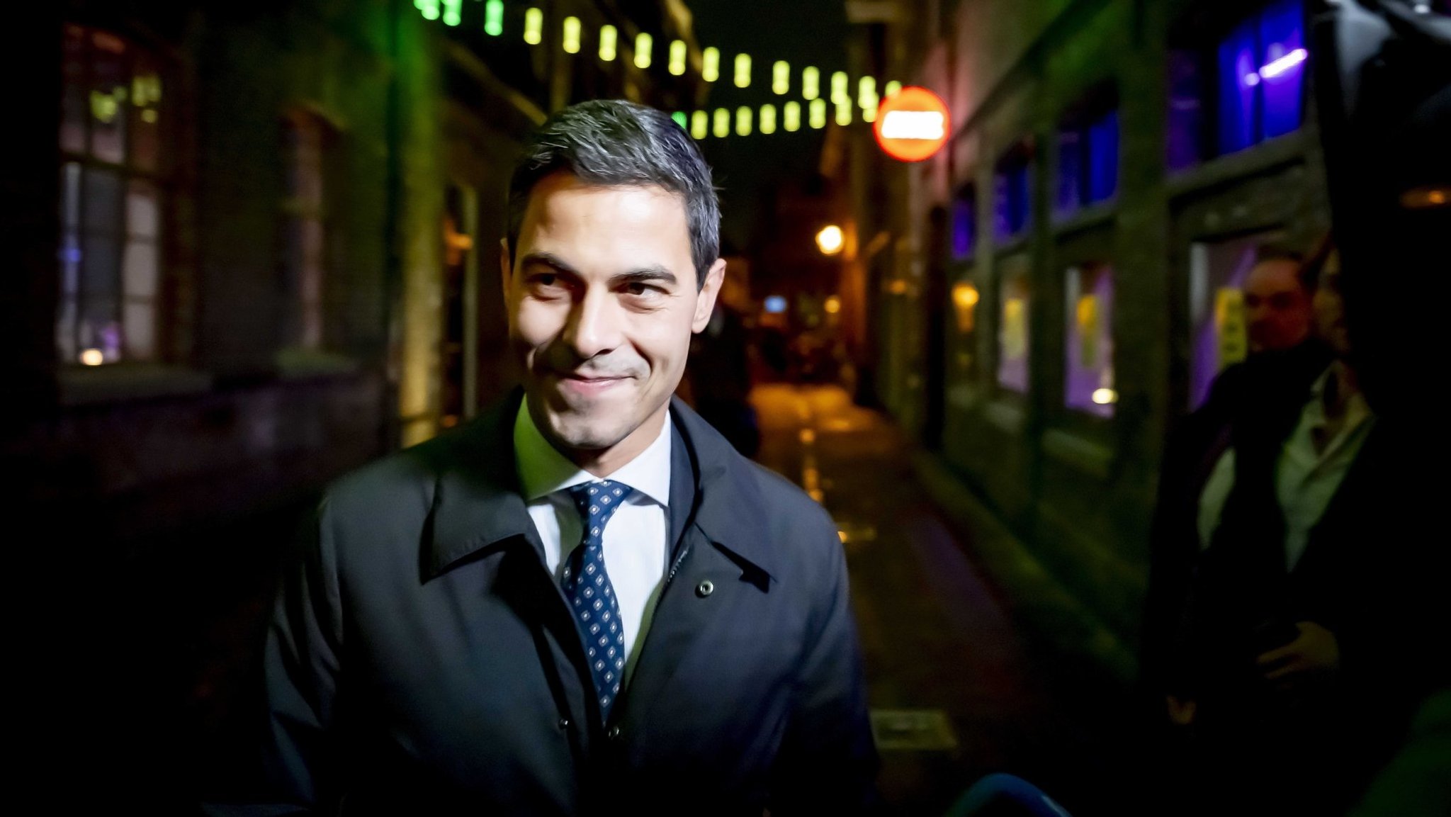 Parlamentswahl in den Niederlanden: Ein Kopf-an-Kopf-Rennen