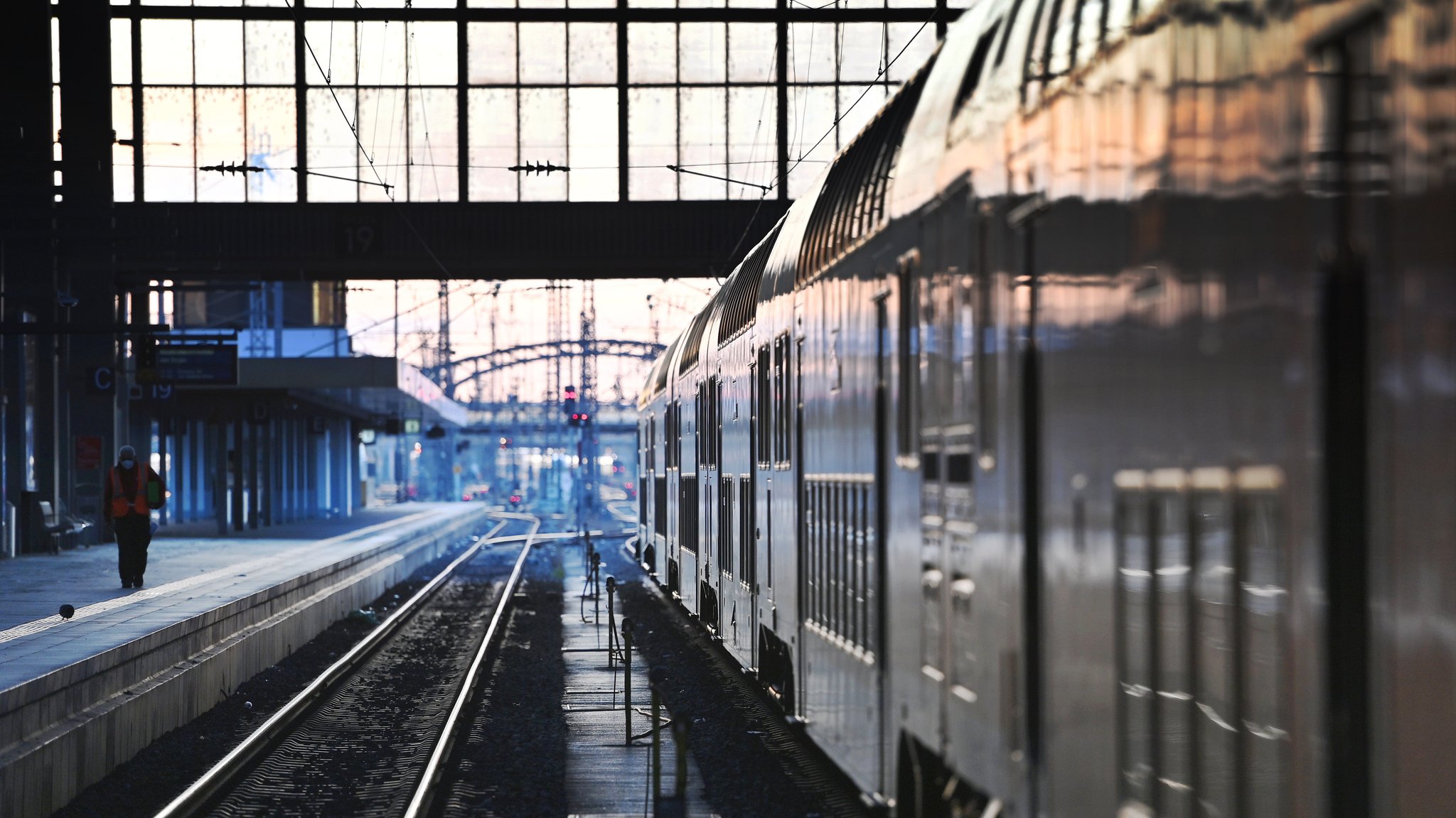 Zug am Münchner Hauptbahnhof