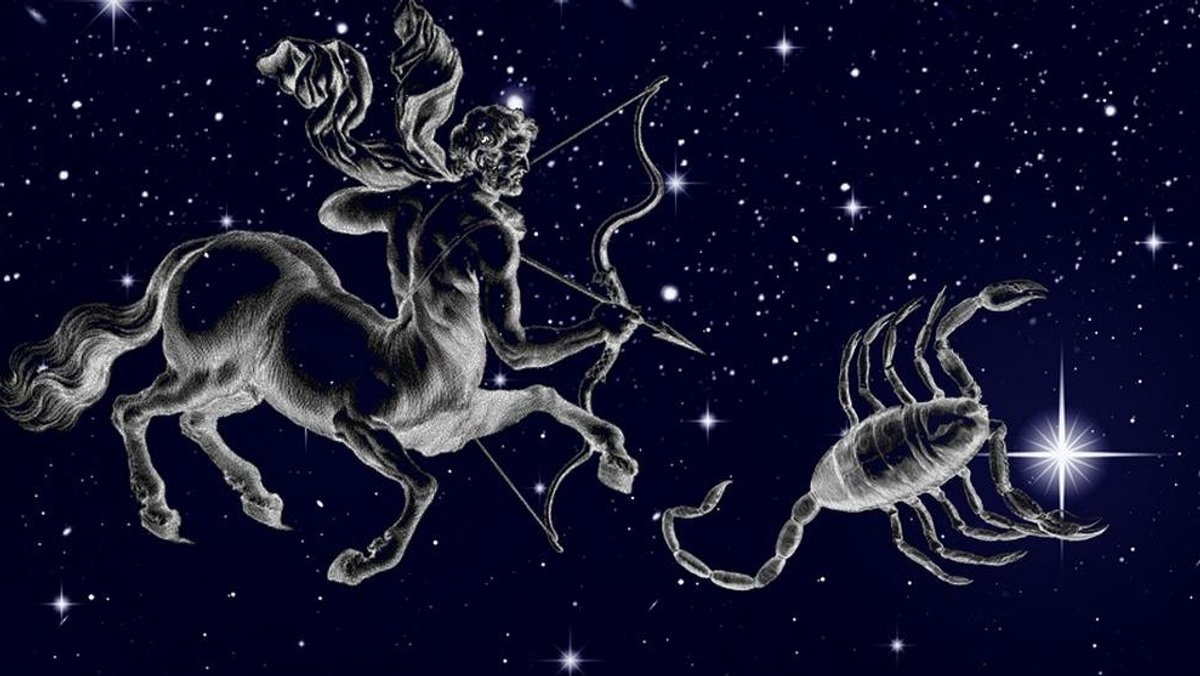 Die Sternbilder Schütze und Skorpion sind im Sommer schön am Sternenhimmel sichtbar 