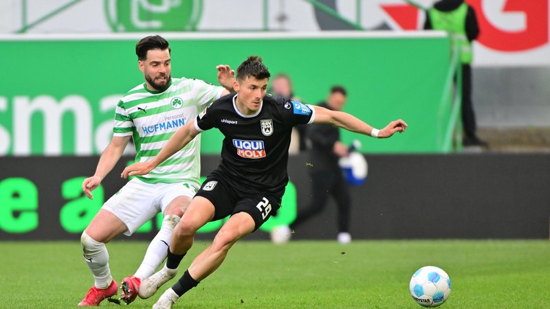 SpVgg Greuther Fürth - SSV Ulm | Bild: picture-alliance/dpa SpVgg Greuther Fürth - SSV Ulm