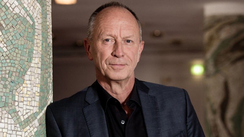 Porträt des Theaterchefs | Bild: Andreas Schlager/DNT Weimar Porträt des Theaterchefs