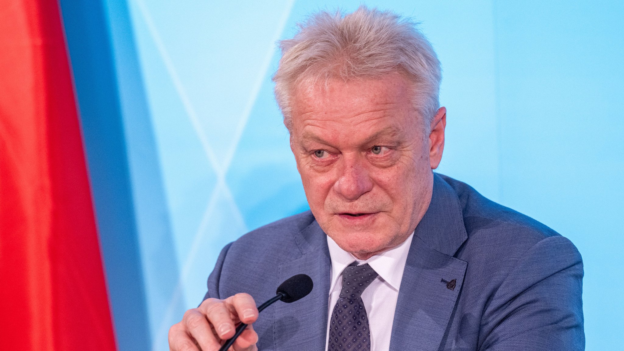 Alois Rainer (CSU), Bundesminister für Ernährung, Landwirtschaft und Heimat, während einer Pressekonferenz.