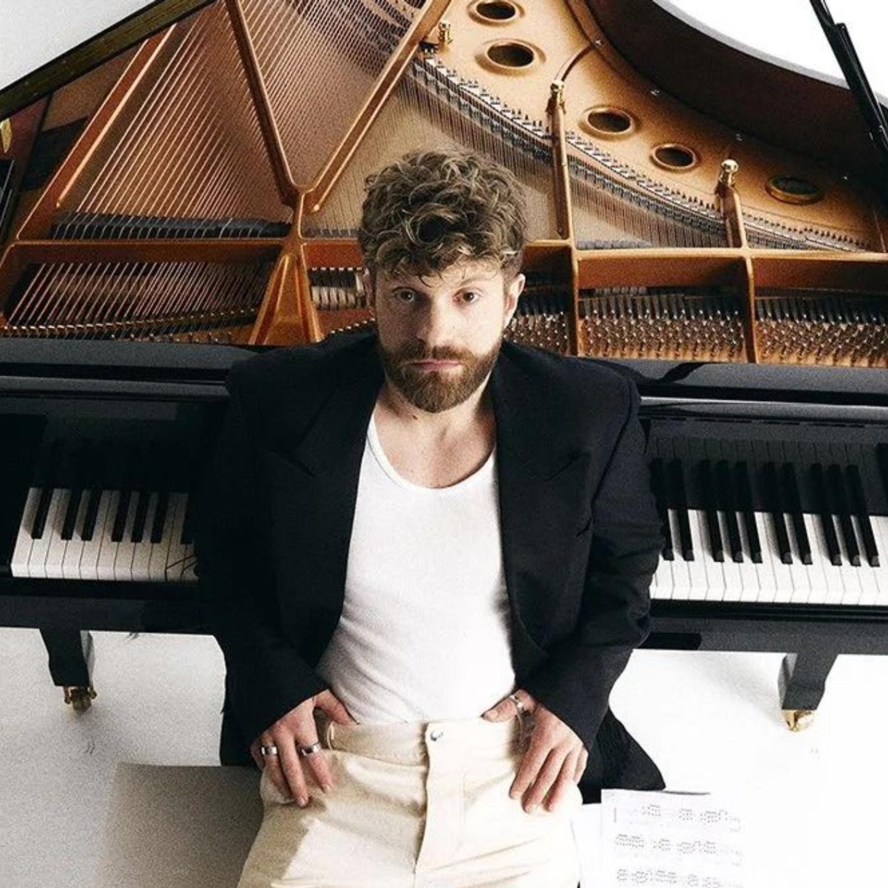 Emilio Piano - Flashmob in München episode artwork