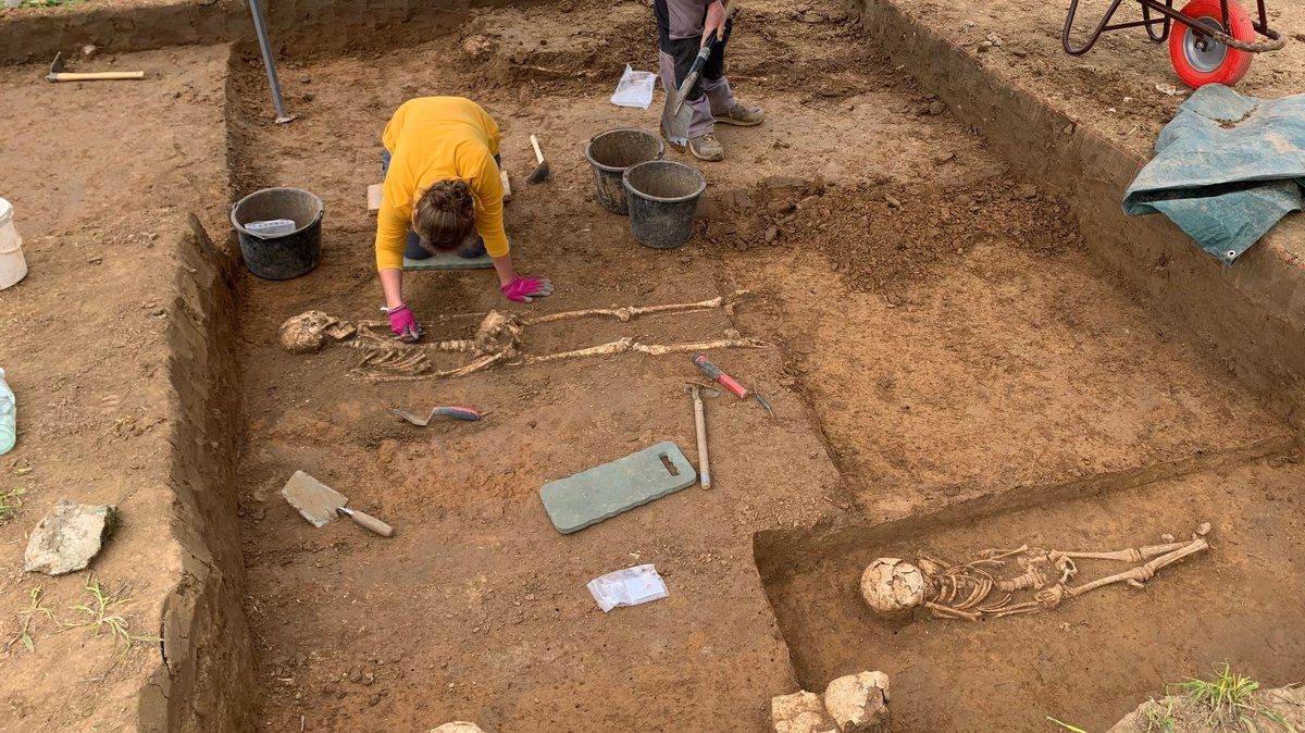 Archäologen finden in Unterfranken Reihengräberfeld   